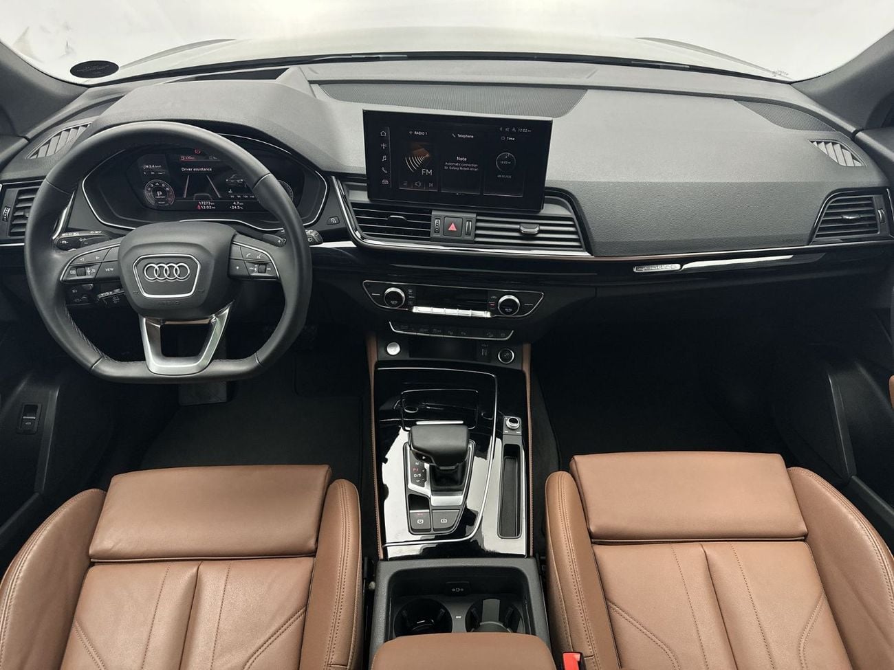 Audi Q5 45 TFSI Quattro S Line 2.0L (252 HP) Q5 Sportback S line 45 TFSI quattro 249hp (Ref# 92533) - EXCLUS