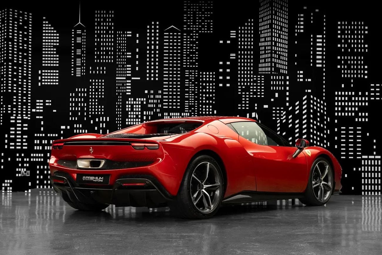 فيراري 296 GTB 3.0T V6 PHEV