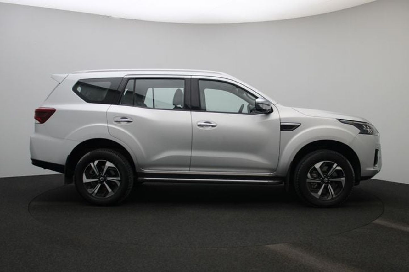 Nissan XTerra Platinum 2.5