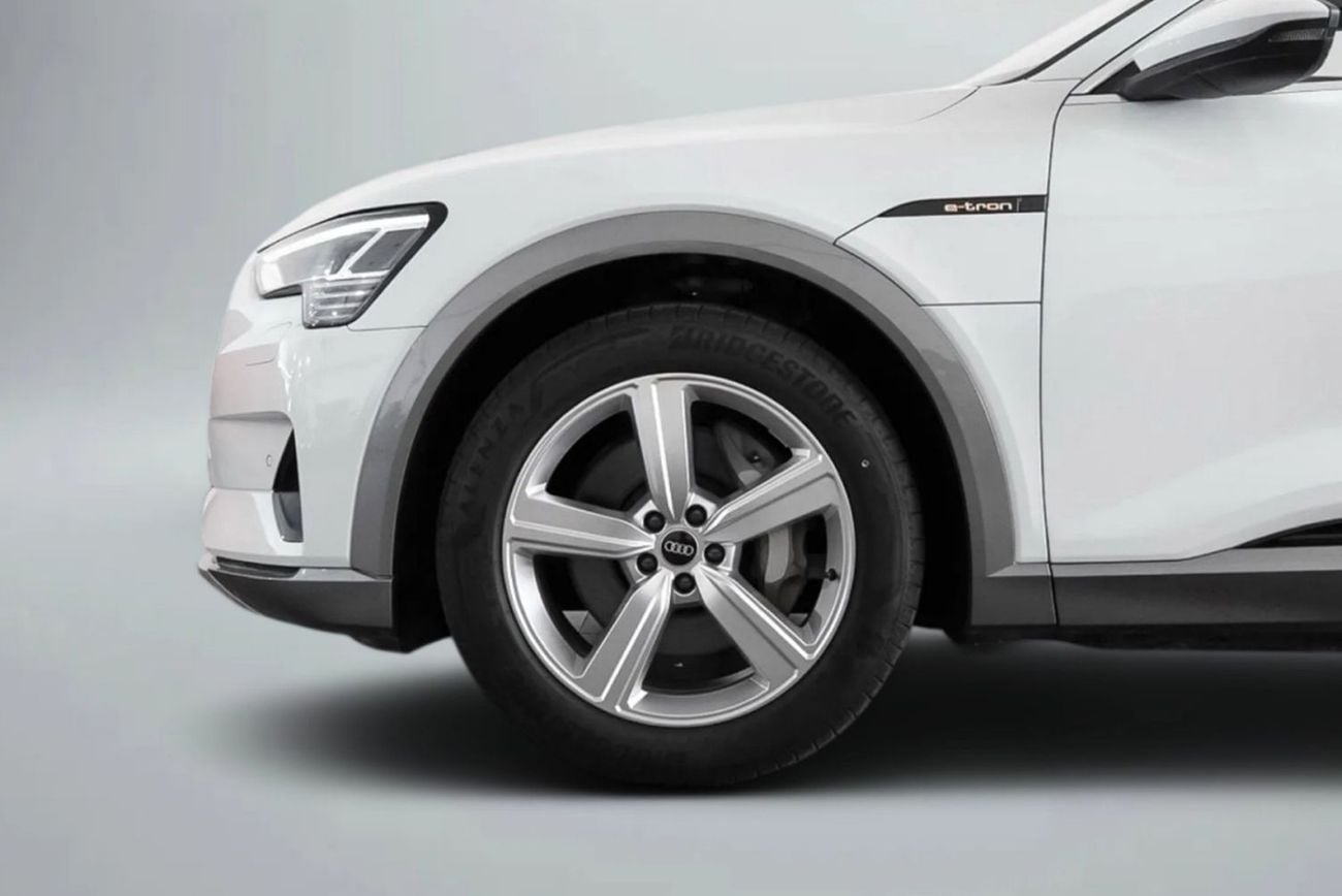 أودي اي ترون 55 Quattro