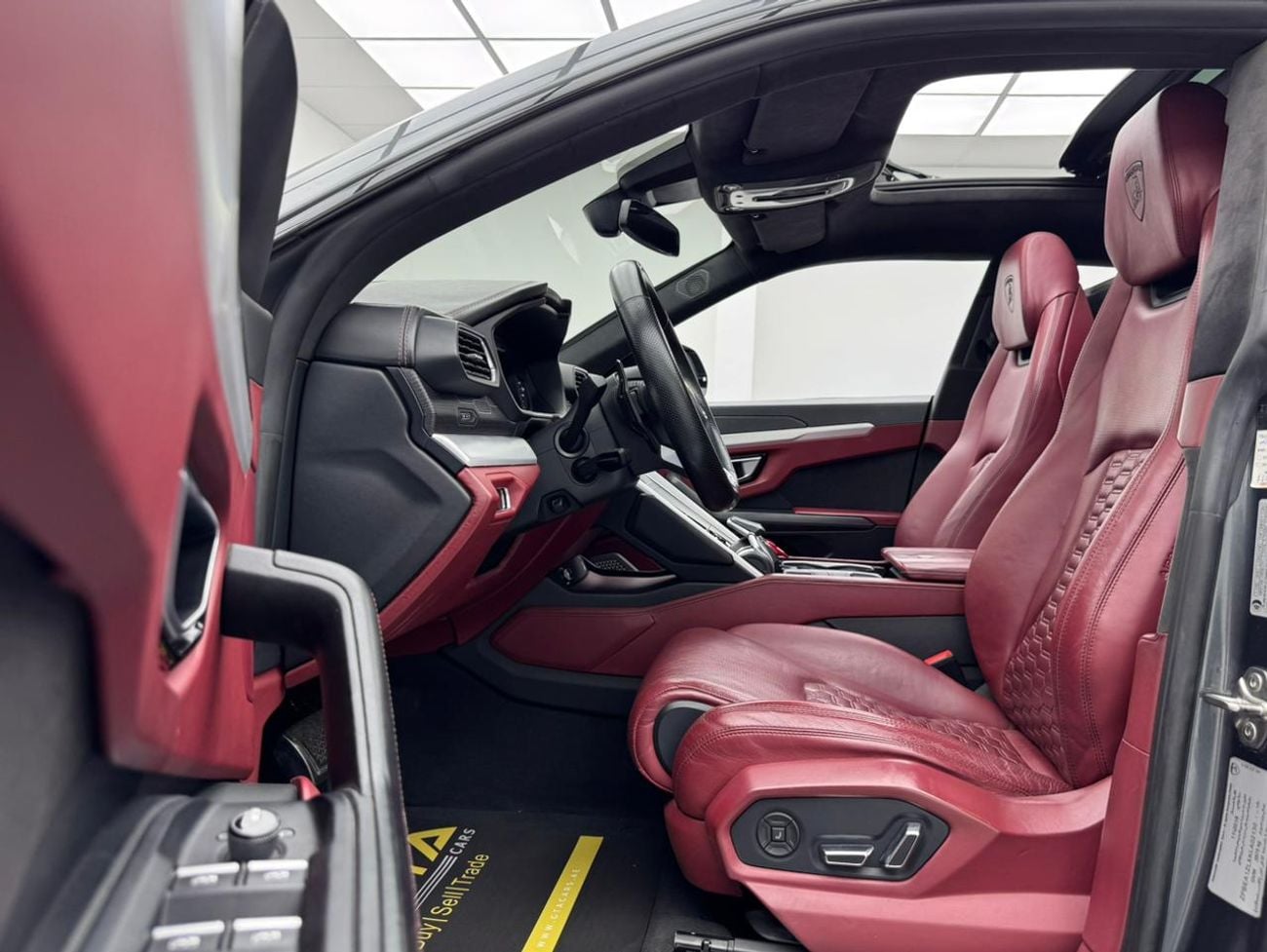 Lamborghini Urus 2019 Lamborghini Urus, Full Service History, Fully Loaded, Excellent Condition, GCC