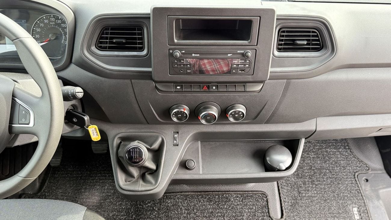 Renault Master 2.3T Panel Van (L2H2) Renault Master 2.3T Diesel Panel Van (L2H2) 2025YM