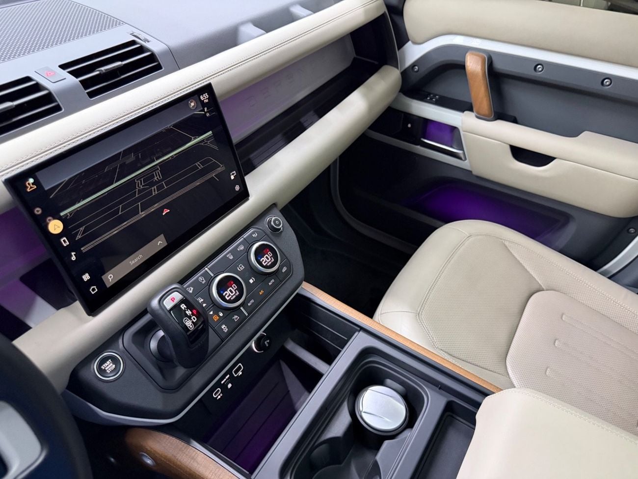 Land Rover Defender P400 110 HSE 3.0L (5 Seater)