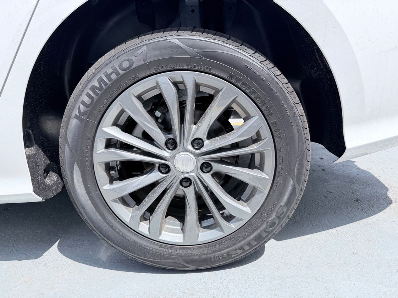 أم جي 5 ‏MG 5 1.5 لتر – سيارة سيدان عصرية وموفرة في استهلاك الوقود