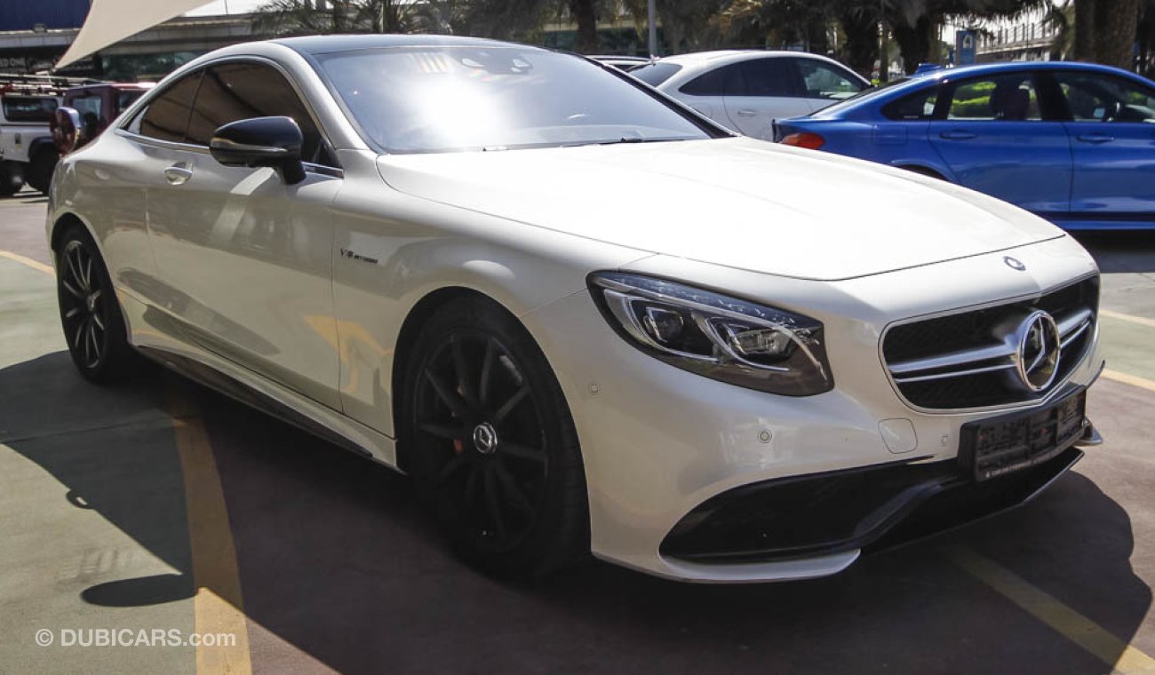 Mercedes-Benz S 63 AMG Coupe 4 Matic