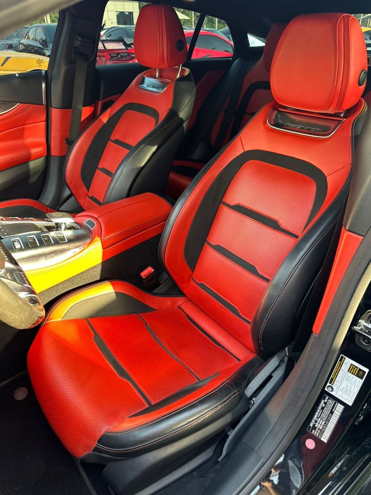 مرسيدس بنز GT 63 S مرسيدس بنز GT63S 2020 وارد أمريكا بحاله ممتازه فل ابشن ضمان شاسيه جير ماكينه