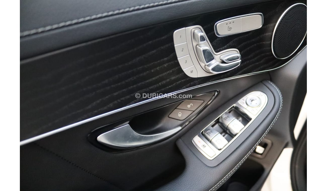 مرسيدس بنز GLC 300 2023 MERCEDES GLC 300 4MATIC COUPÉ