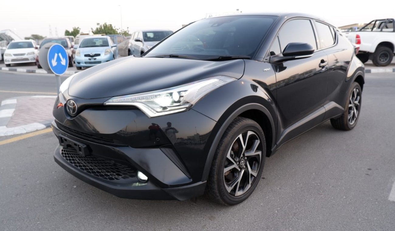 تويوتا C-HR PETROL 1200 CC RIGHT HAND DRIVE (EXPORT ONLY)