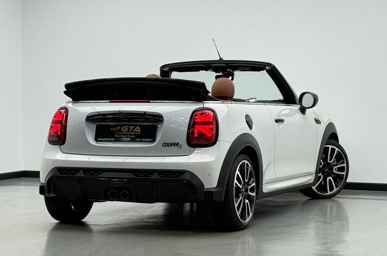 ميني كوبر إس 2024 Mini Cooper S JCW Kit, 2027 Mini Warranty + Service Pack, Excellent Condition, GCC
