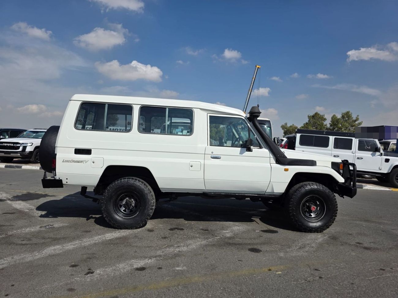 Toyota Land Cruiser TOYOTA LAND CRUISER HARDTOP SUV RHD 1999 MODEL 4.2 L DIESEL MANUAL(PM00008)