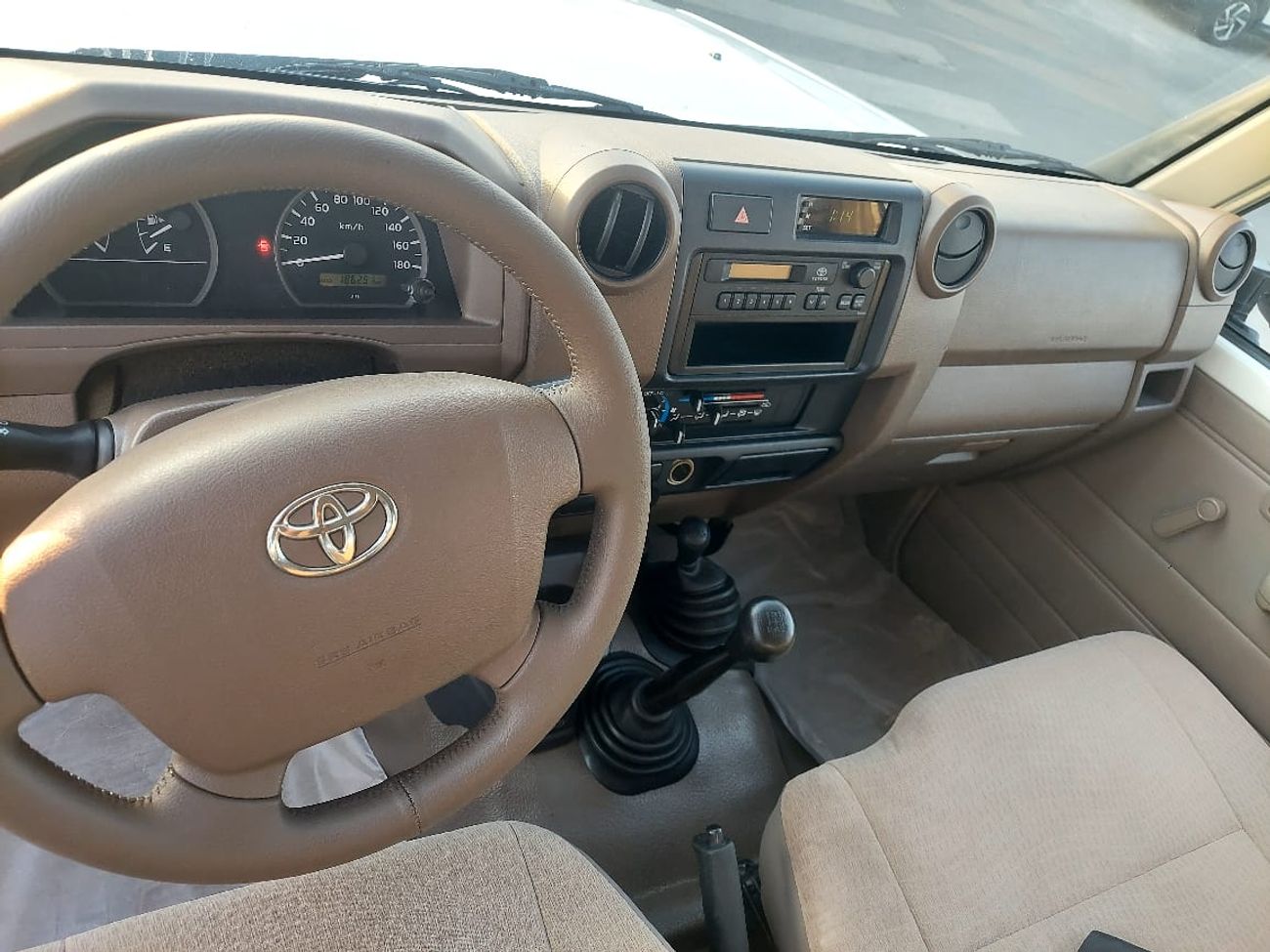 Toyota Land Cruiser Pick Up DC 4.2L DIESEL MANUAL TRANSMISSION ( 1HZ)