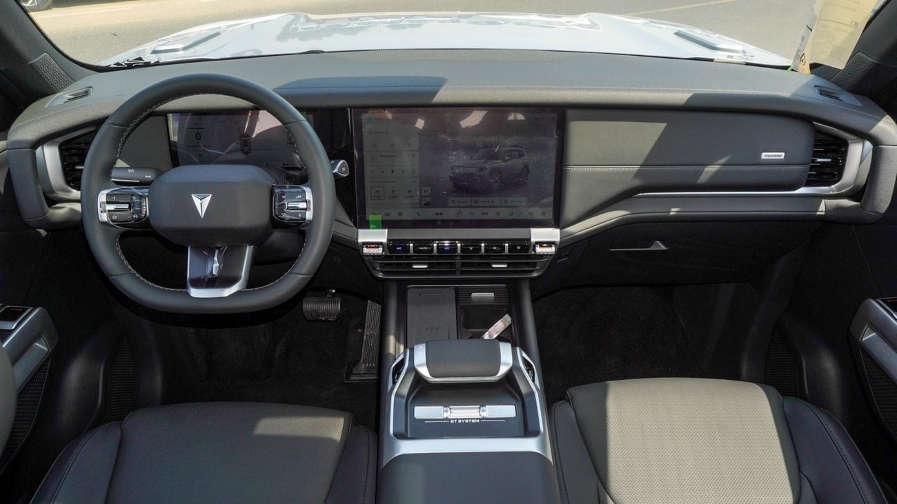 Changan Deepal G318 Brand New Changan Deepal Air Suspension 2024 1.5L 4WD Petrol|Silver/Black|N-DEP-AS-1.5-24| FOR LOCAL