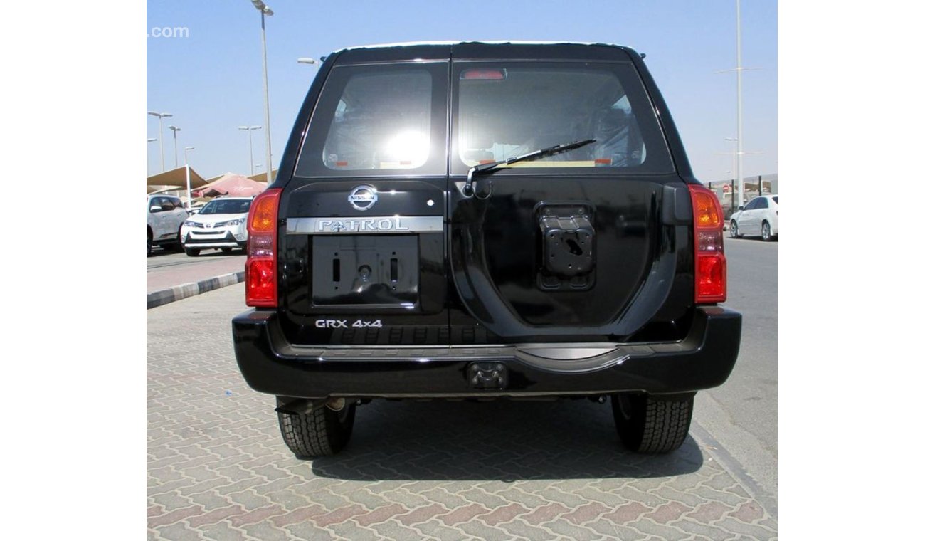 نيسان باترول سفاري Y61 3.0L Diesel GRX SPL Auto