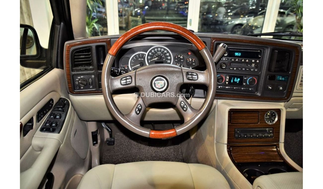 كاديلاك إسكالاد AMAZING Cadillac Escalade EXT 2004 Model! Black Color GCC Specs