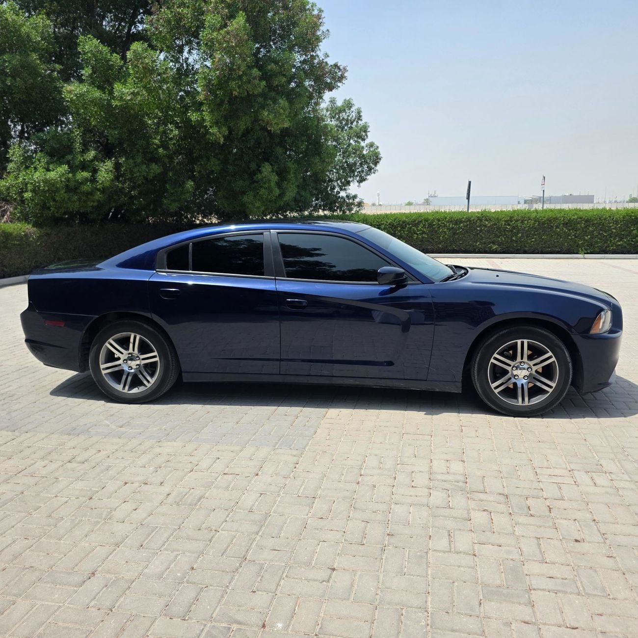 Dodge Charger SE