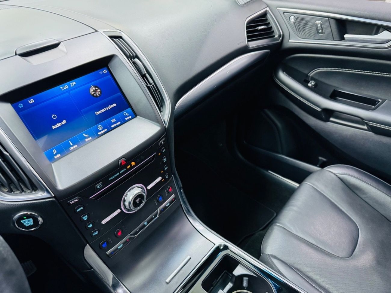 Ford Edge GCC .. FSH .. Original paint .. warranty .. Service .. AWD .. Titanium .