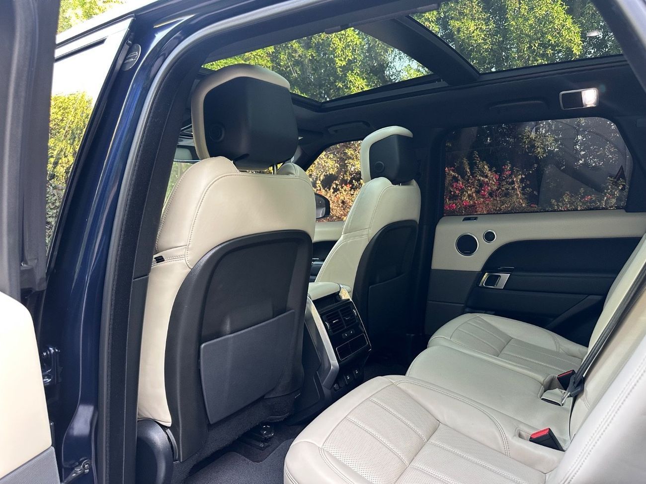 لاند روفر رينج روفر سبورت 2020 SV HSE | Diesel | Full Option | 53,000 KM | Navy Blue | Perfect Condition