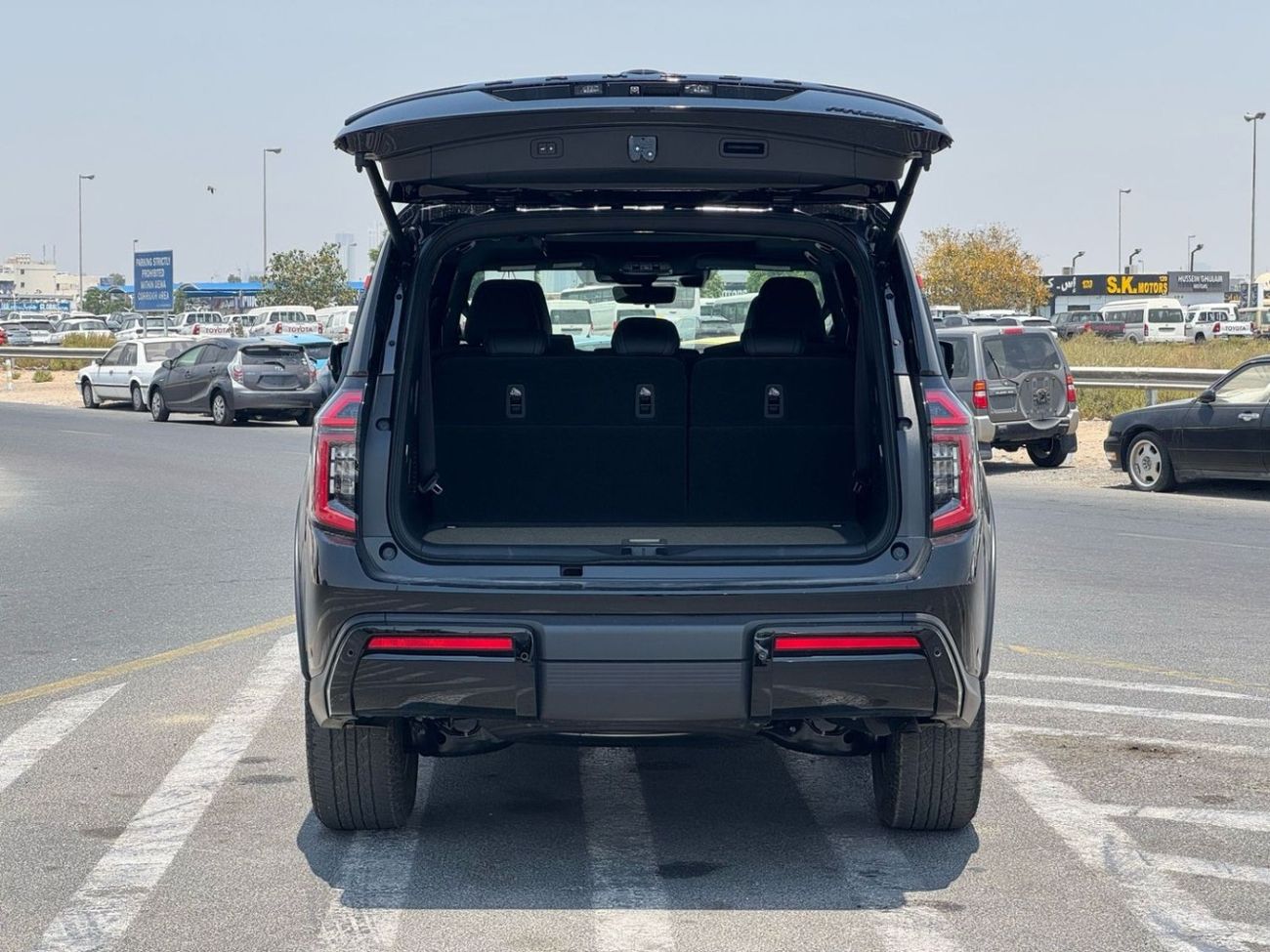 Nissan Armada 2025 Nissan Armada Pro4X 3.5L TT V6, Canadian Spec, Black/Black, Brand New