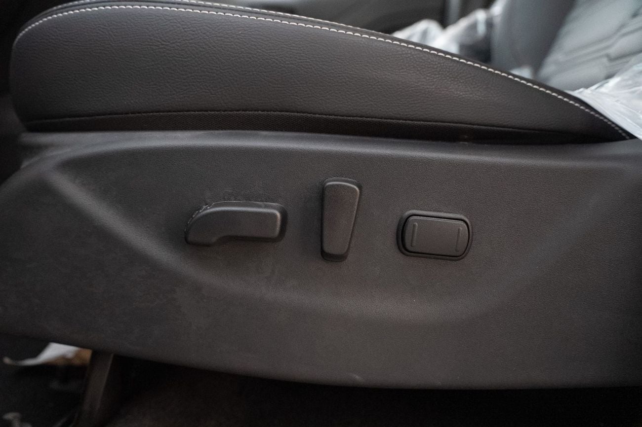 Nissan Navara PRO-4X Off-Road | 2.5L Diesel 4WD A/T (Only For Export)