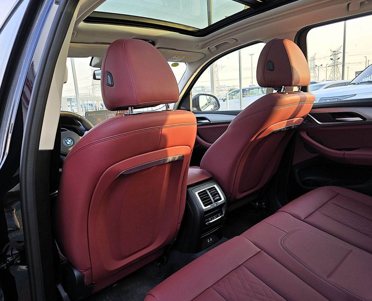 بي أم دبليو iX3 BMW iX3 Creative 2025 Model Black Color