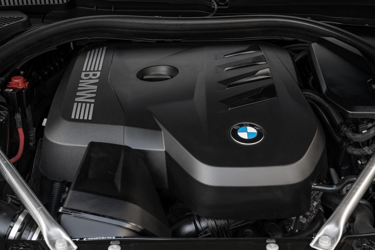 بي أم دبليو 520i G60 520i M | 5,700 P.M | 0% Downpayment | BMW WARRANTY+SERVICE!