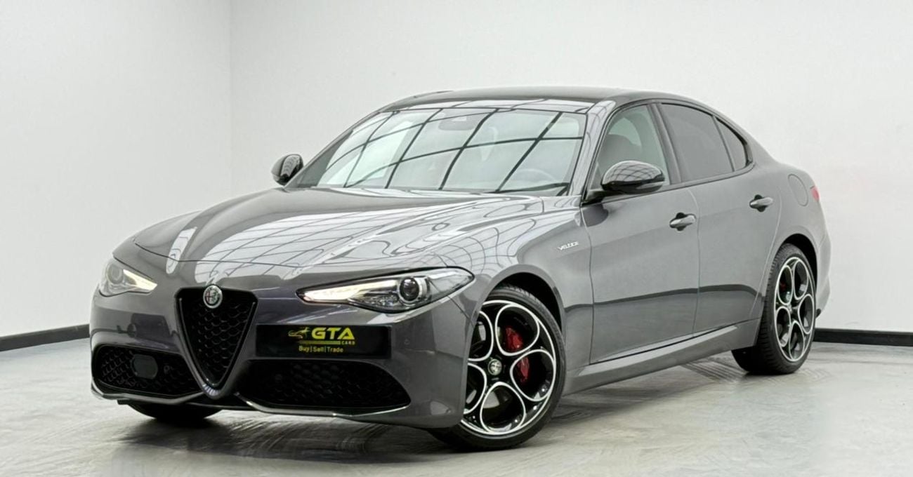 ألفا روميو جوليا 2023 Alfa Romeo Giulia Veloce Q2, 2027 Alfa Romeo Warranty + Service Pack, Very Low Km, GCC