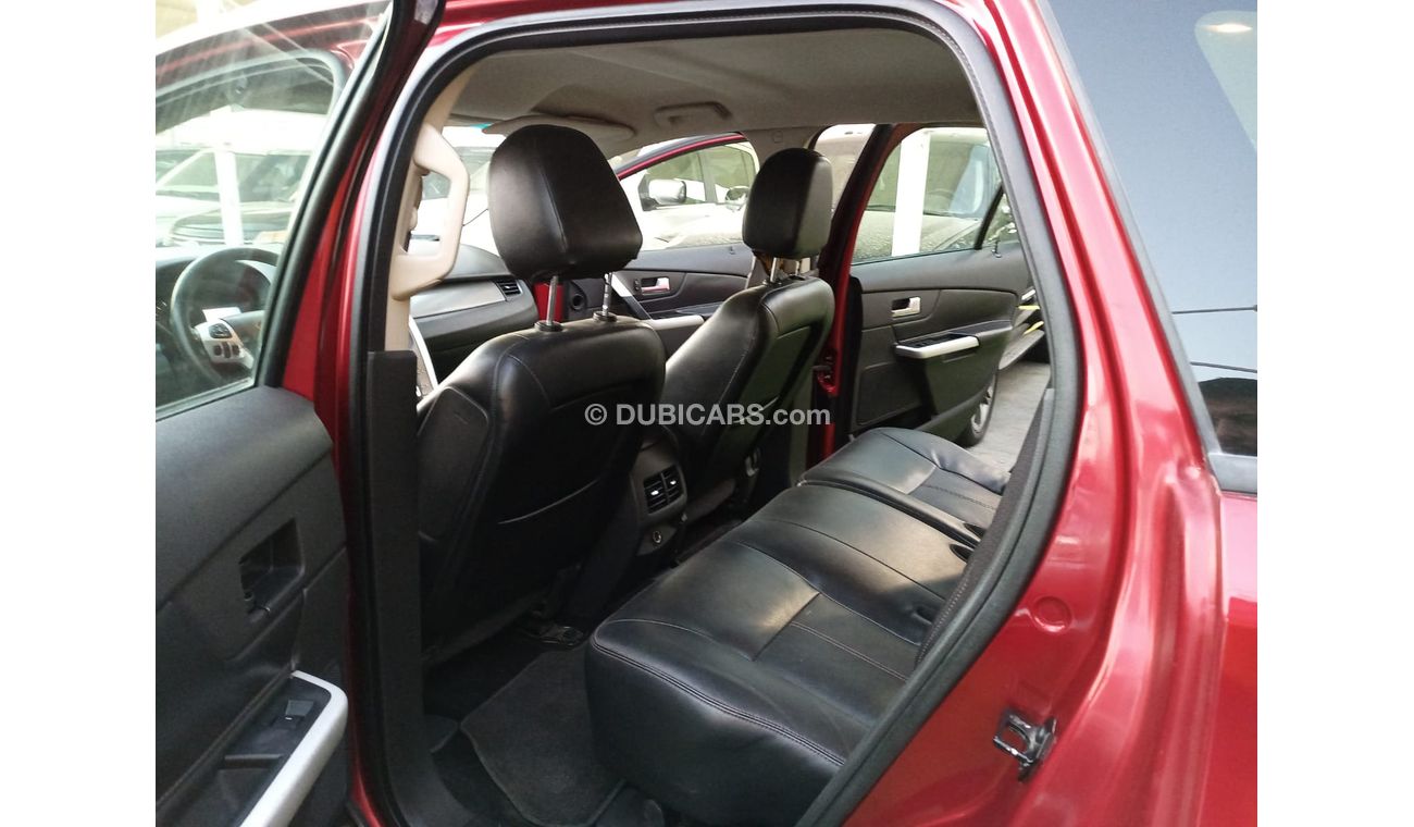 Ford Edge Gulf model 2013 cruise control, leather wheels, camera screen, in excellent condition