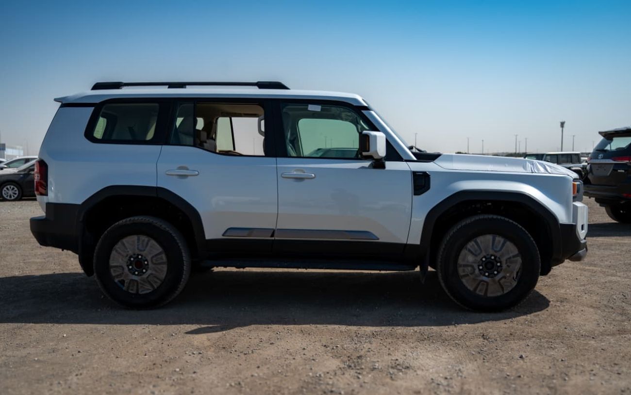 تويوتا برادو 2.4L Turbocharged | 4 Cylinder | Automatic | 7 Seater