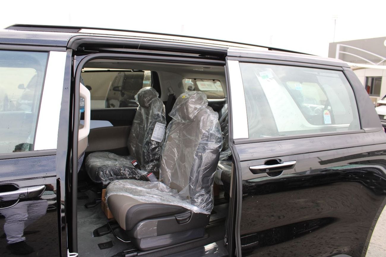 Kia Carnival Kia Carnival 3.5L 9Seater New Shape