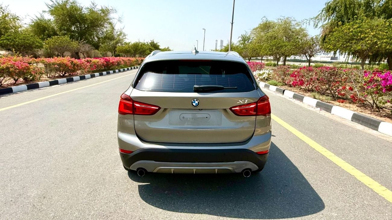 بي أم دبليو X1 sDrive 20i Sport Line 2.0L