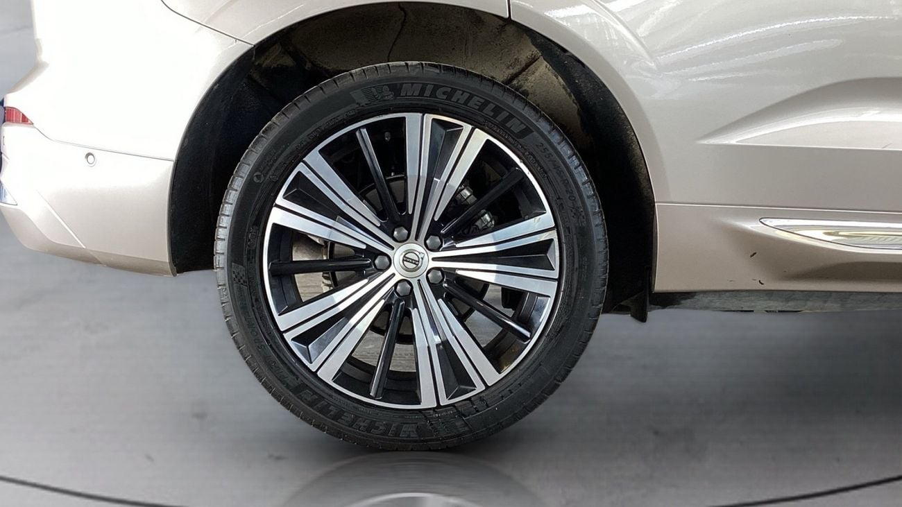 Volvo XC60 2.0 B5 P MHEV ULTIMATE BRIGHT 4WD AUTO | Guaranteed Warranty | 0 Down Payment