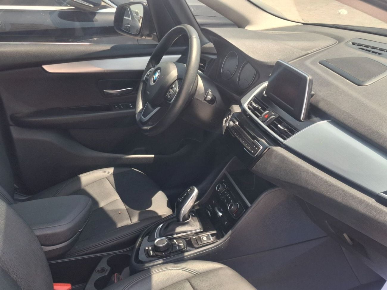 بي أم دبليو 218i أكتيف تورر Bmw 2020