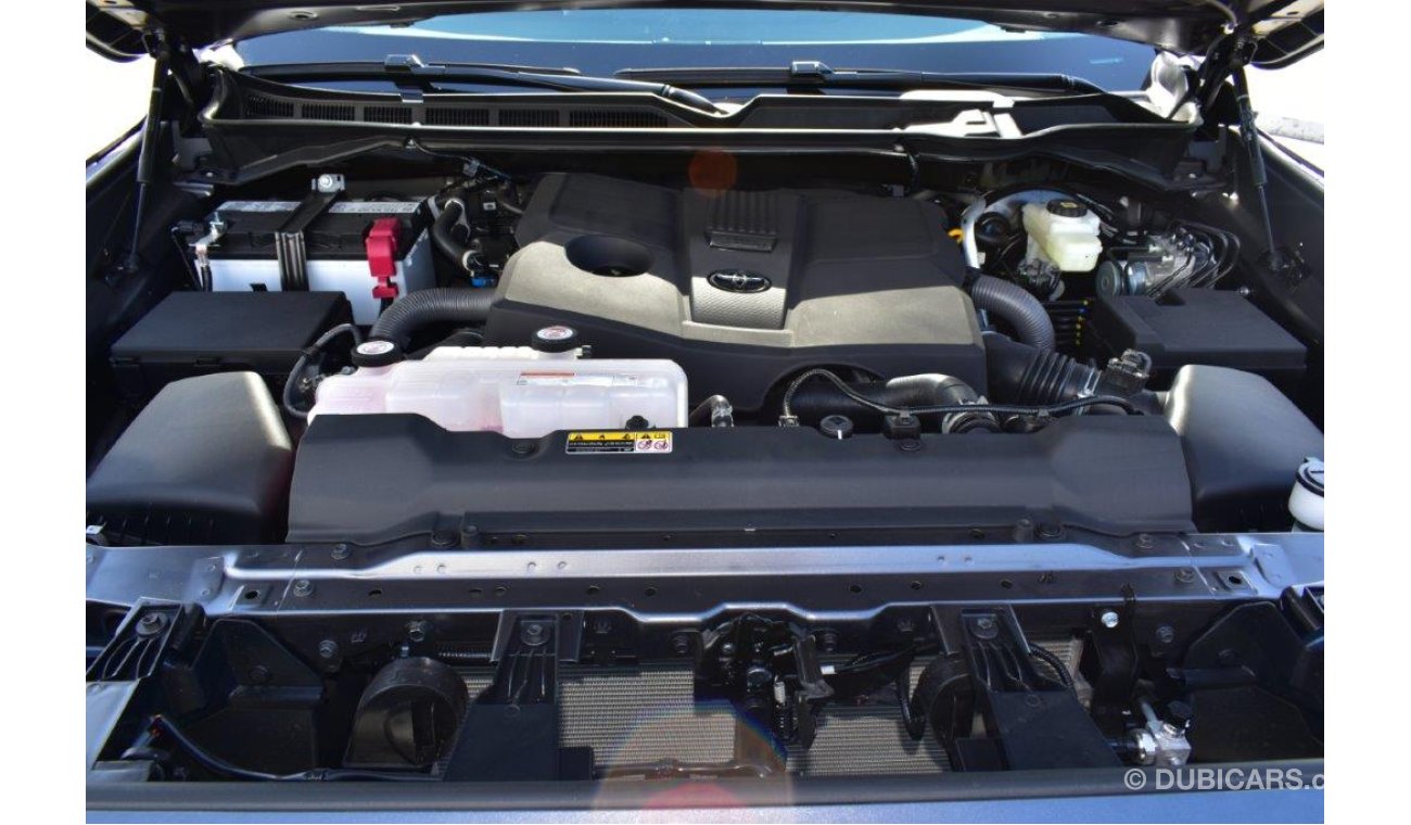 Toyota Tundra SR5 V6 3.5L  Automatic.