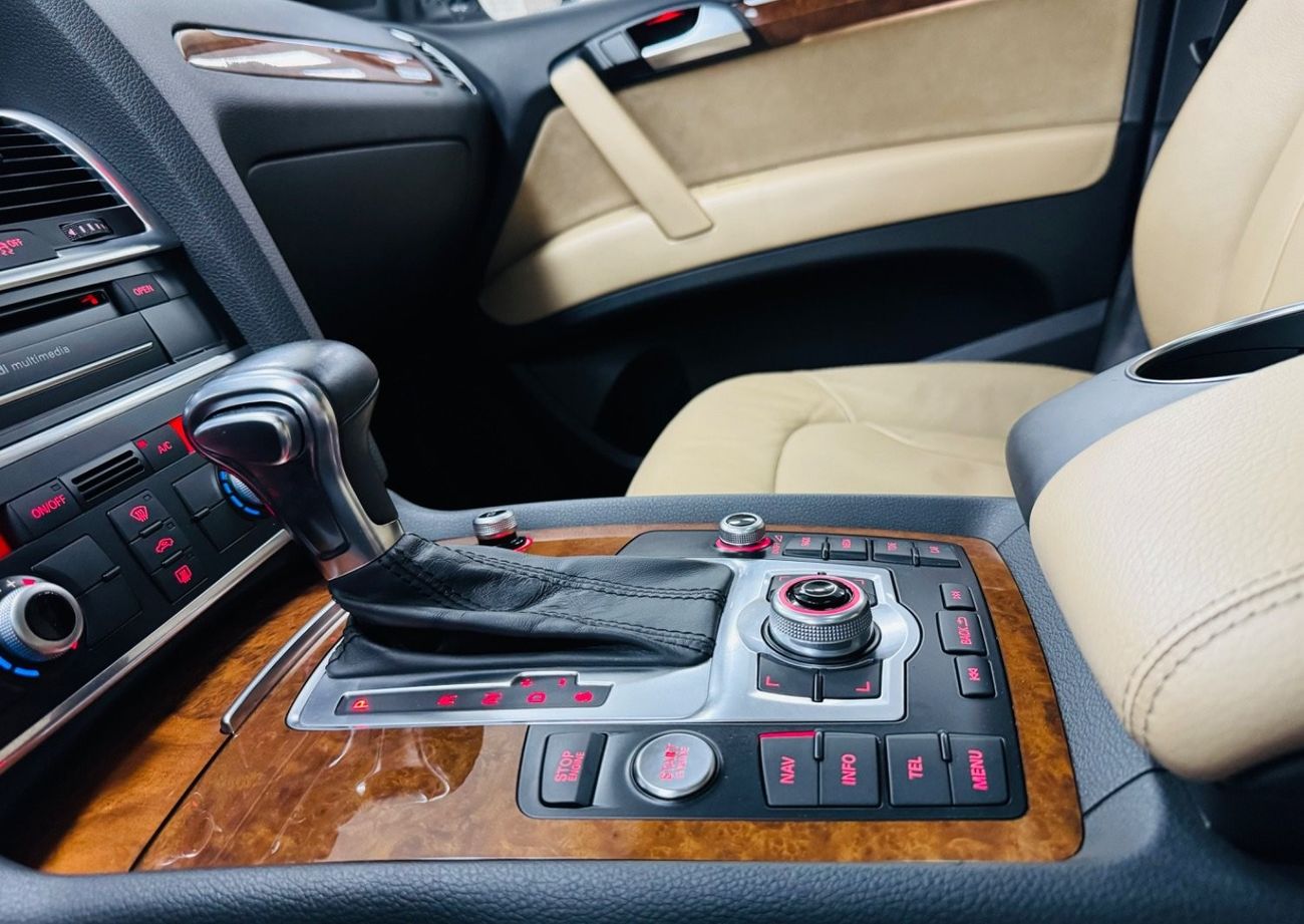 Audi Q7 TFSI quattro S-Line GCC .. FSH .. V6 .. S line .. Top Range .. Perfect Condition