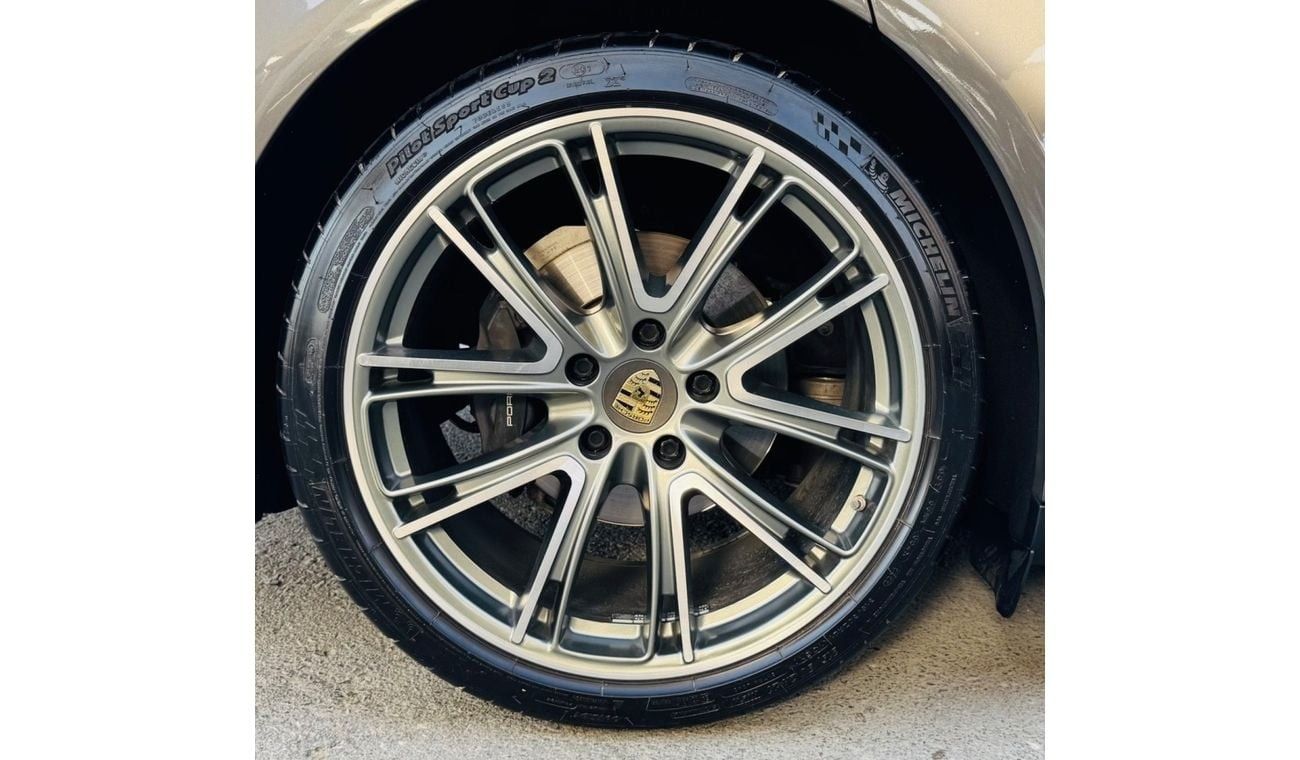 بورش باناميرا Std 3.0L (443 HP)