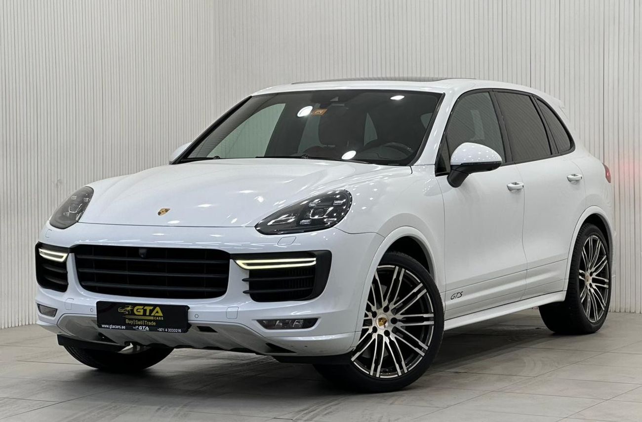 Porsche Cayenne 2016 Porsche Cayenne GTS, Full Service History, Carbon Fiber Package, Excellent Condition, GCC