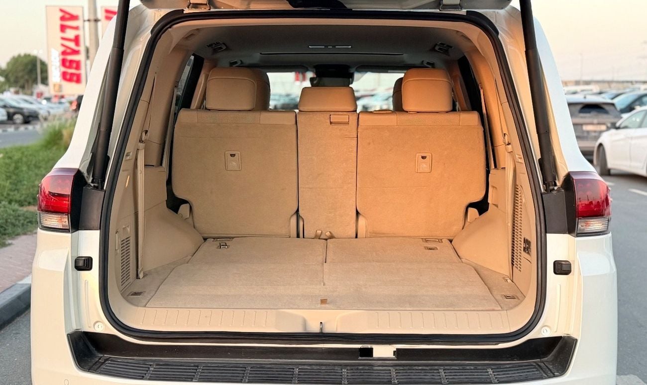 تويوتا لاند كروزر 2023 Model GXR Twin Turbo 3.5L Engine Full Option Very Perfect Condition