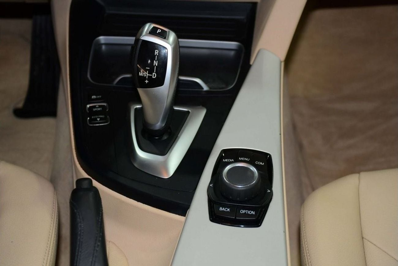 BMW 318i Executive AED 1,210/PM || 1 YEAR WARRANTY