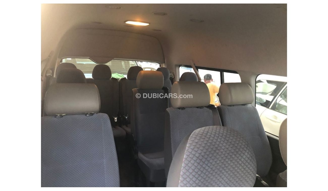 Toyota Hiace Toyota Hiace Highroof Bus 15 seater, A/T, model:2012. Free of accident.only done 2300 km