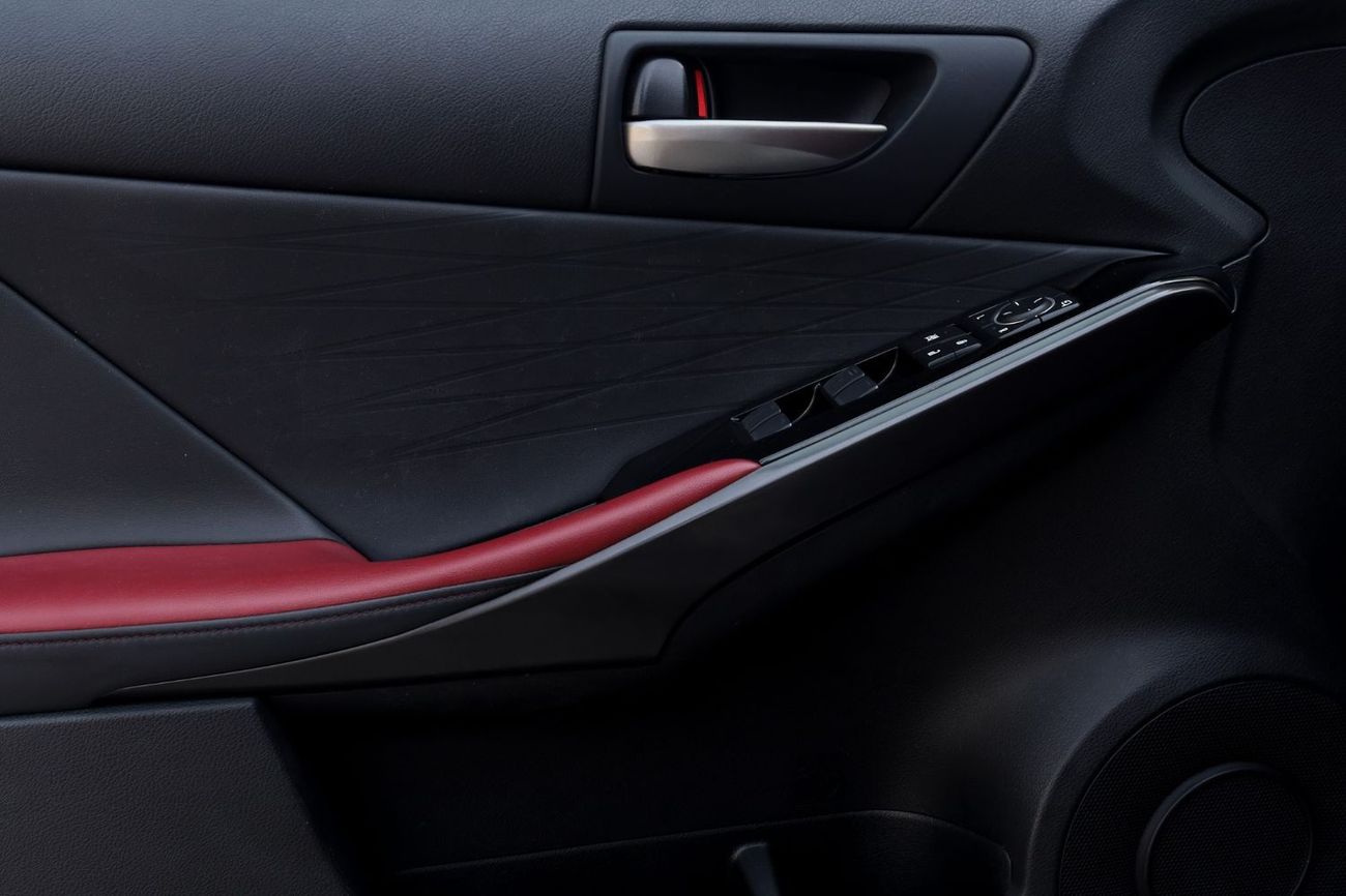 Lexus IS300 Premier Lexus IS300 2021 GCC under Warranty with Flexible Down-Payment/ Flood Free.