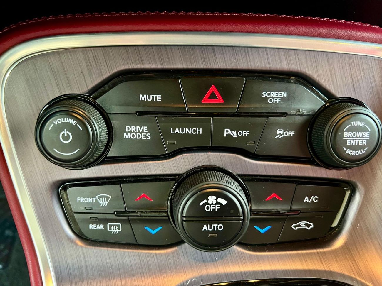 Dodge Challenger SRT8 392 Scat Pack Shaker 6.4L warranty one year bank financie available