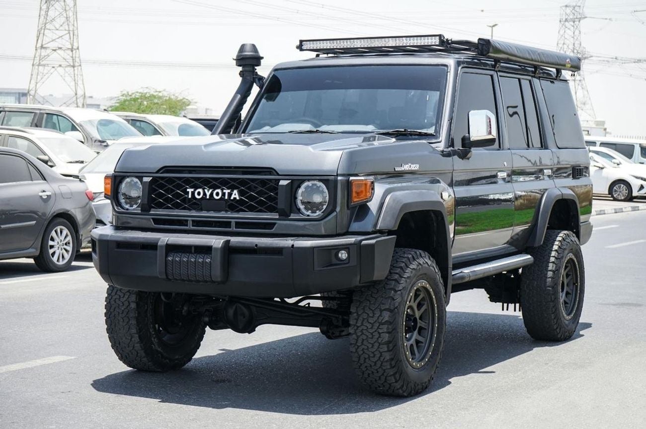 Toyota Land Cruiser 70 Hardtop Diesel RHD DOOR-5