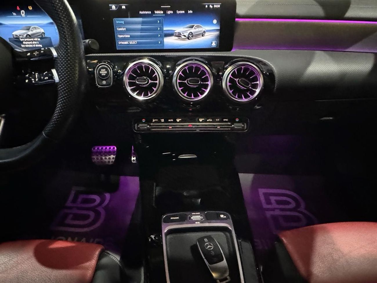 مرسيدس بنز A 200 Premium + 1.4L MERCEDES-BENZ A200 | GCC | 2023 | UNDER WARRANTY & SERVICES (GARGASH)