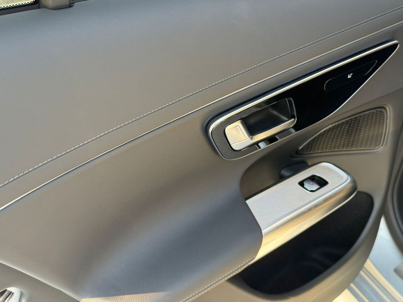 Mercedes-Benz E 200 K MERCEDS E200 2026 2.0