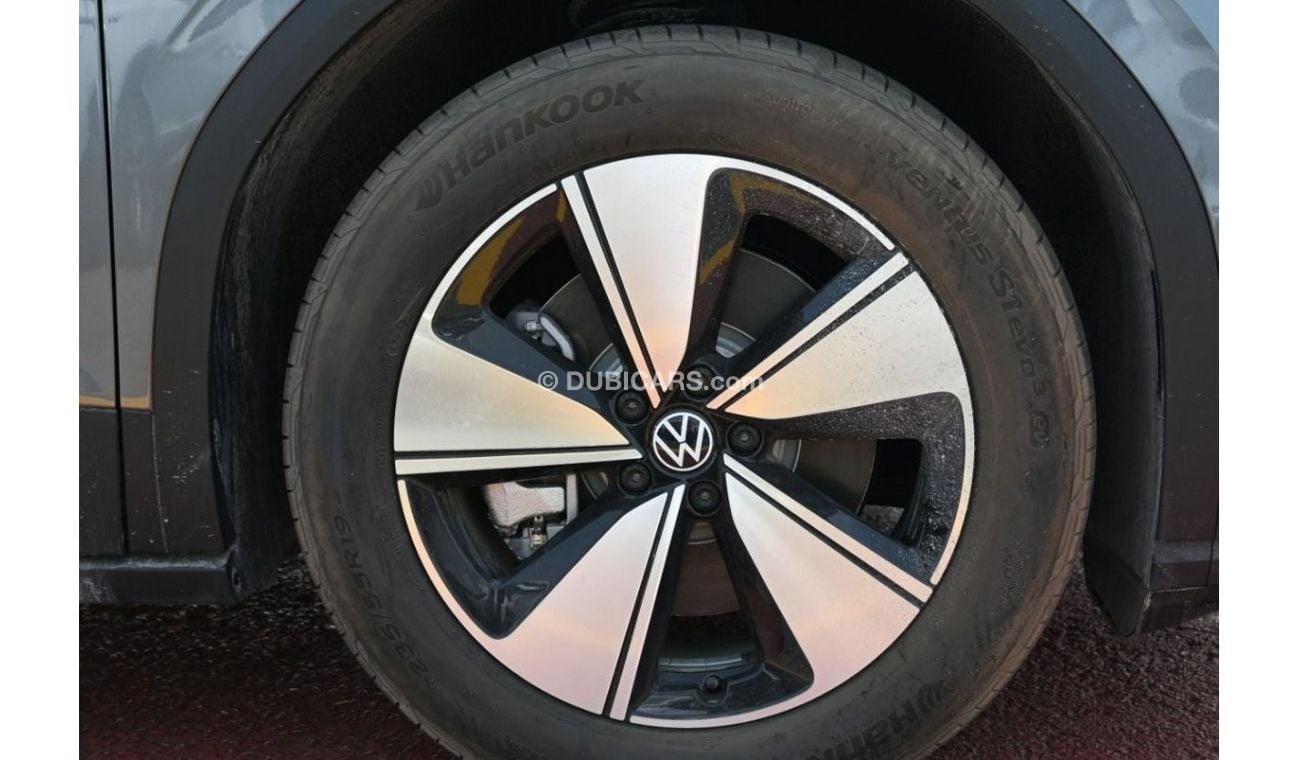 فولكس واجن ID.6 Volkswagen ID6 X Pure, FWD, 5 Doors Features: Electric Engine, 19inch Alloy wheels, Driver and Passe