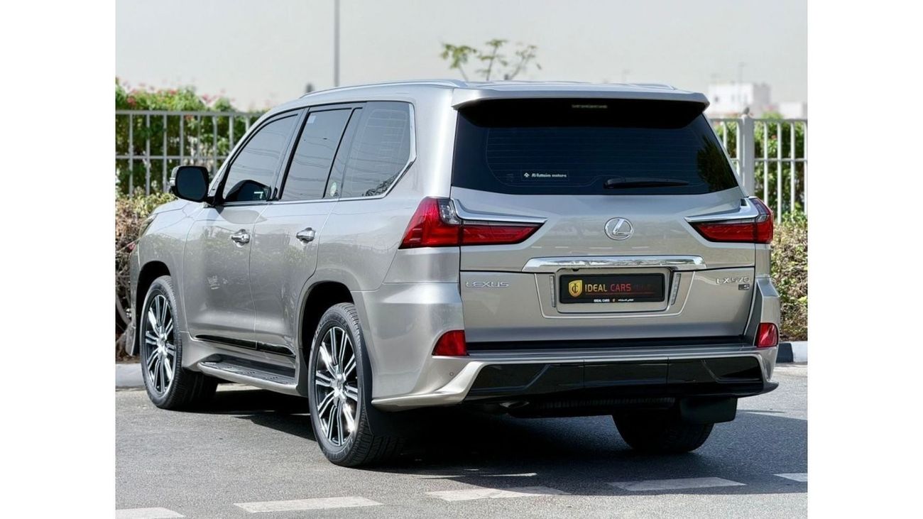Lexus LX 570 Signature LEXUS LX570 GCC SPECS YEAR 2019 FULL SERVICE HISTORY  FLEXIBLE DOWN PAYMENT EMI AED 3800