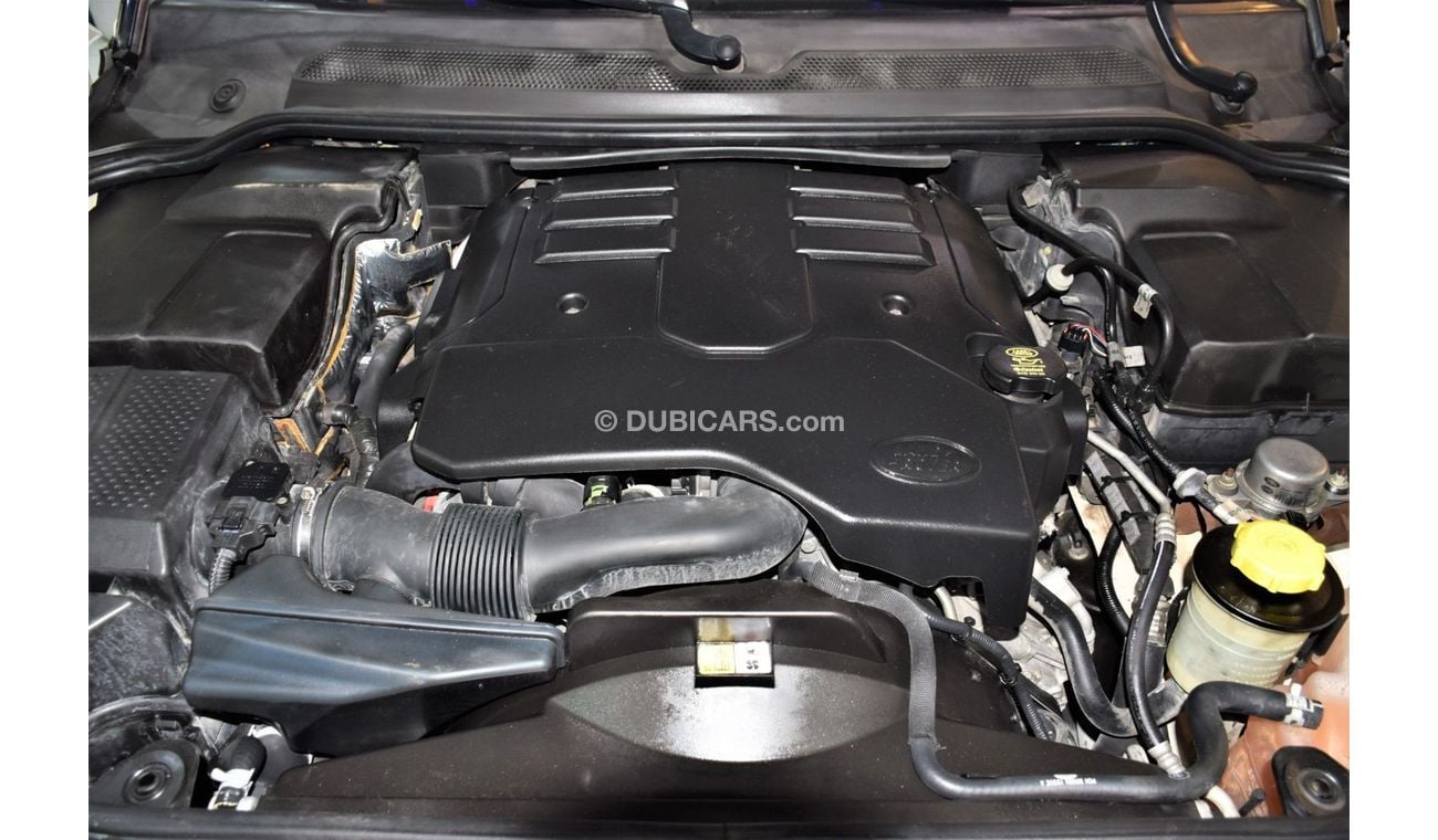 Land Rover Discovery EXCELLENT DEAL for our Land Rover LR4 HSE 2010 Model!! in White Color! GCC Specs