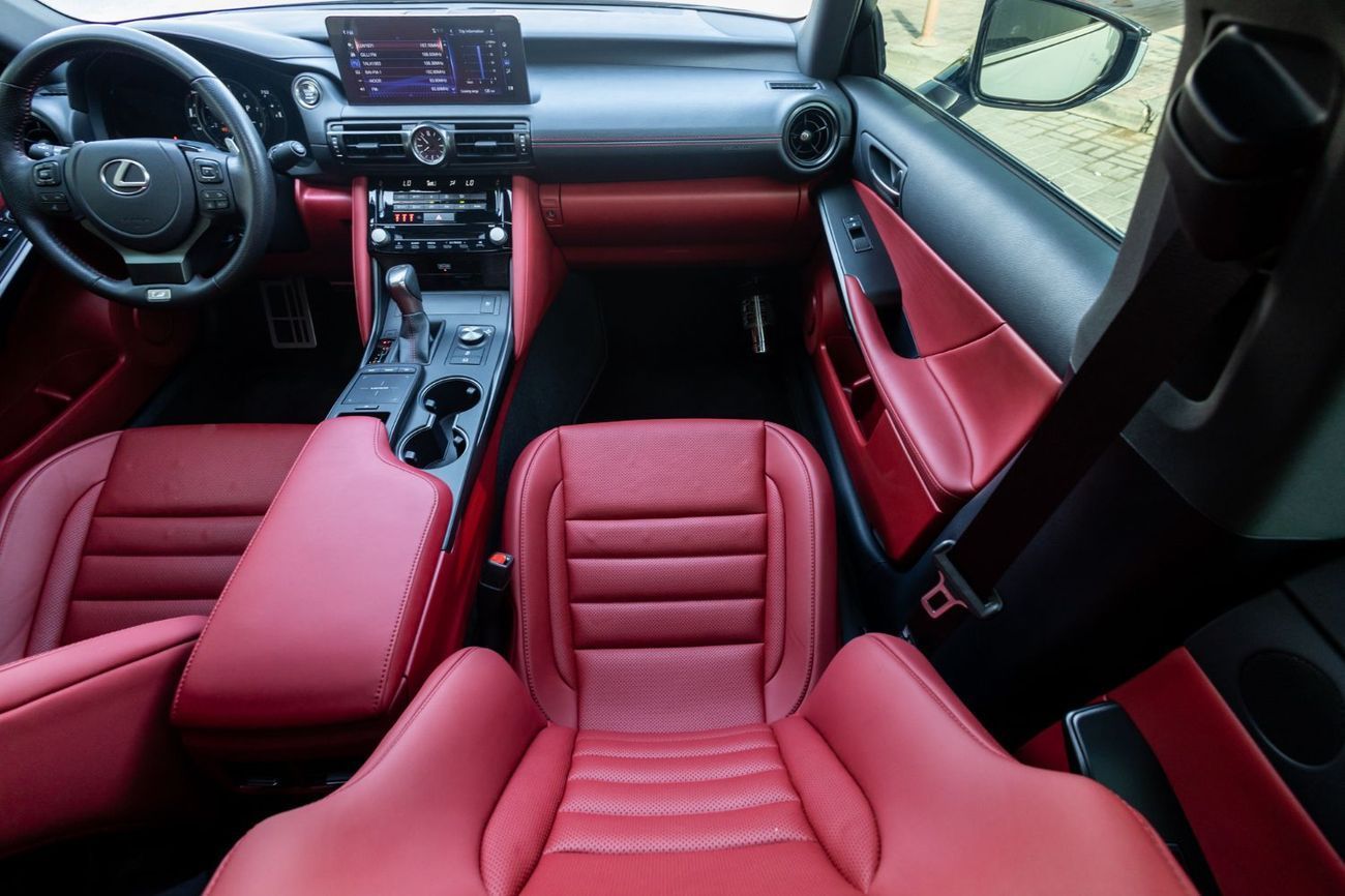 لكزس IS 350 F Sport