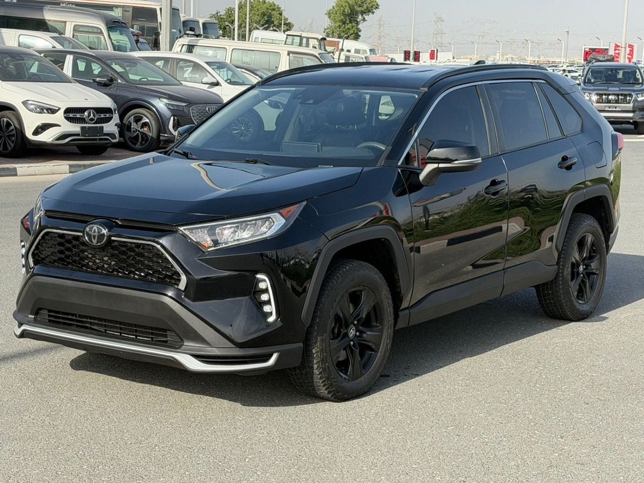 Toyota RAV4 2020 Toyota RAV4 XLE 4x4 Full option 2.5L