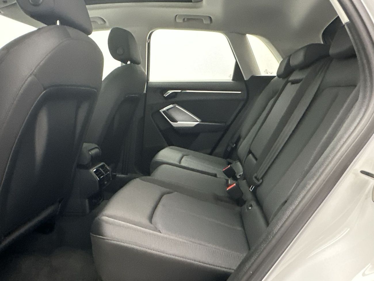 Audi Q3 35 TFSI Advanced 2.0L 150hp (Ref# 1024236)